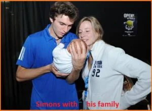Gilles Simon with his wife and their son