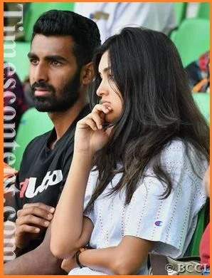 Prajnesh Gunneswaran with his wife