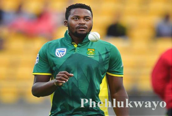 Andile Phehlukwayo Cricketer, batting, IPL, wife, family, age, height and more