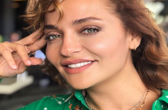 Didem Balçın Profile, height, husband, family, net worth, baby, and more